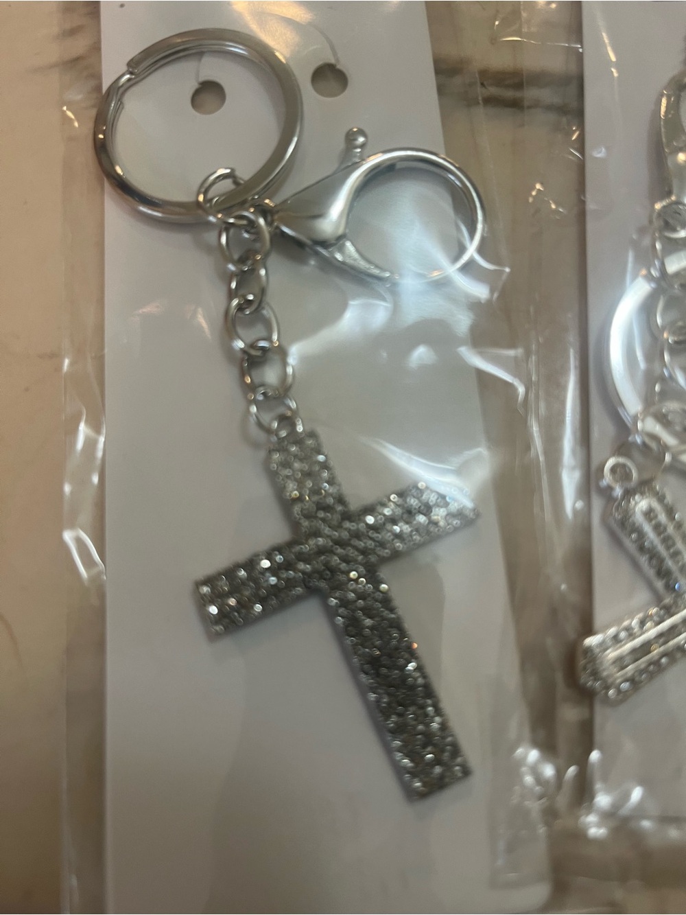 Four sparkly silver tone key chains - Picture 2 of 5